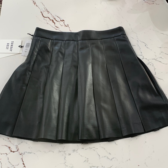 SUNDAY BEST Olive Faux Leather Skirt - Picture 4 of 8
